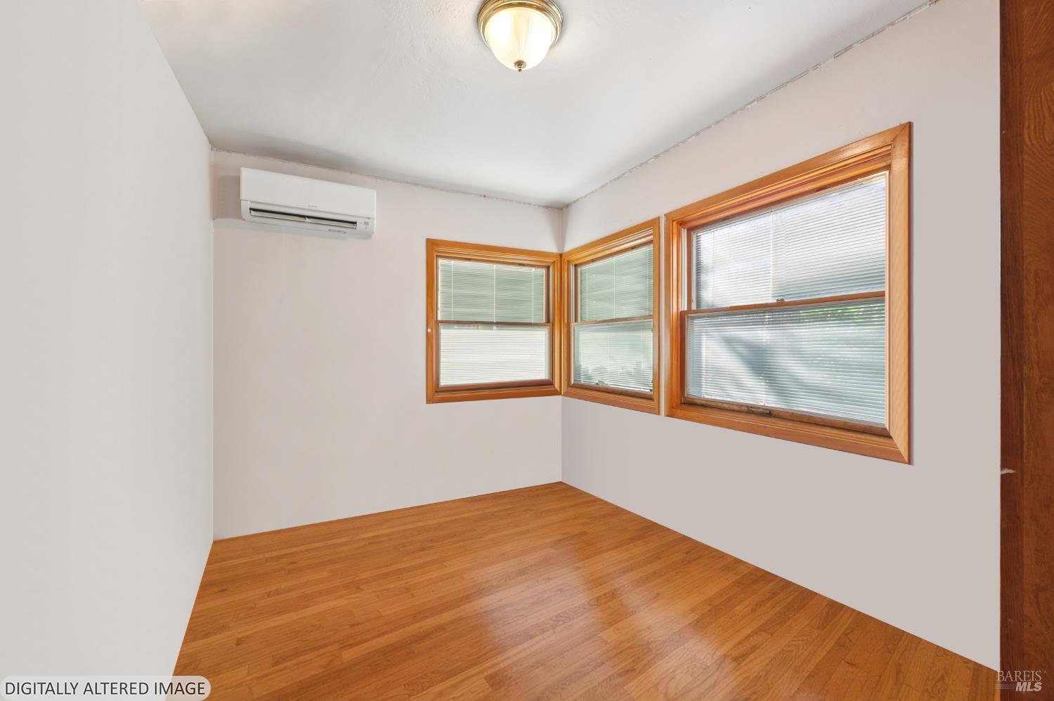 Detail Gallery Image 11 of 26 For 1851 2nd St, San Rafael,  CA 94901 - – Beds | – Baths