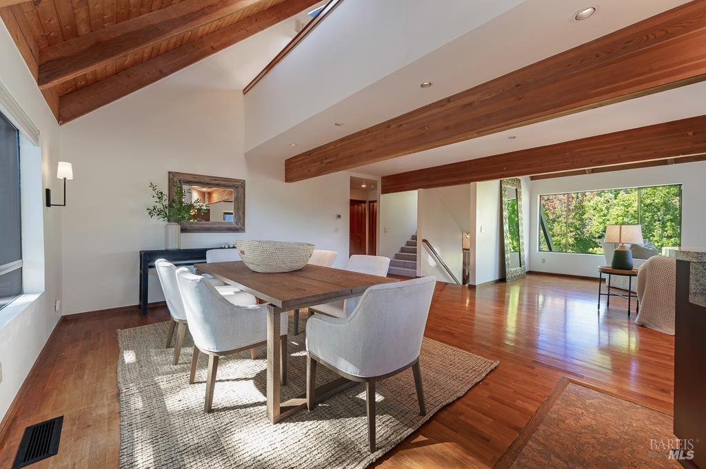 Detail Gallery Image 5 of 48 For 6417 Timber Springs Ct, Santa Rosa,  CA 95409 - 3 Beds | 2/2 Baths