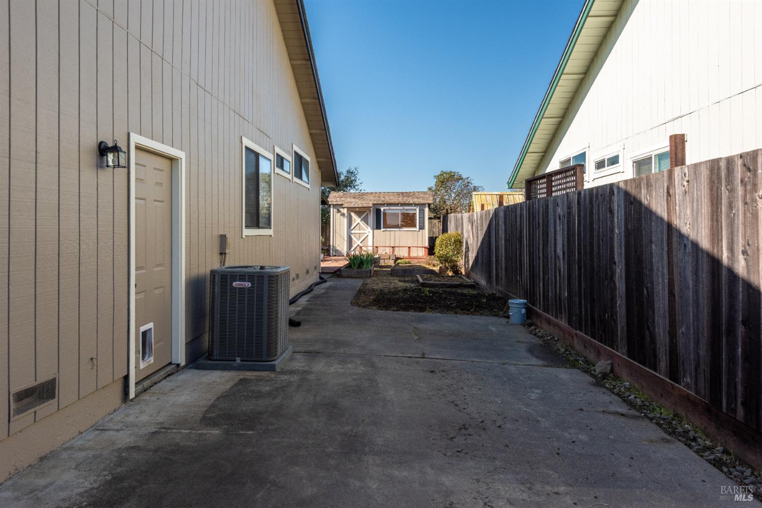 Detail Gallery Image 39 of 40 For 5537 Corbett Cir, Santa Rosa,  CA 95403 - 3 Beds | 2 Baths