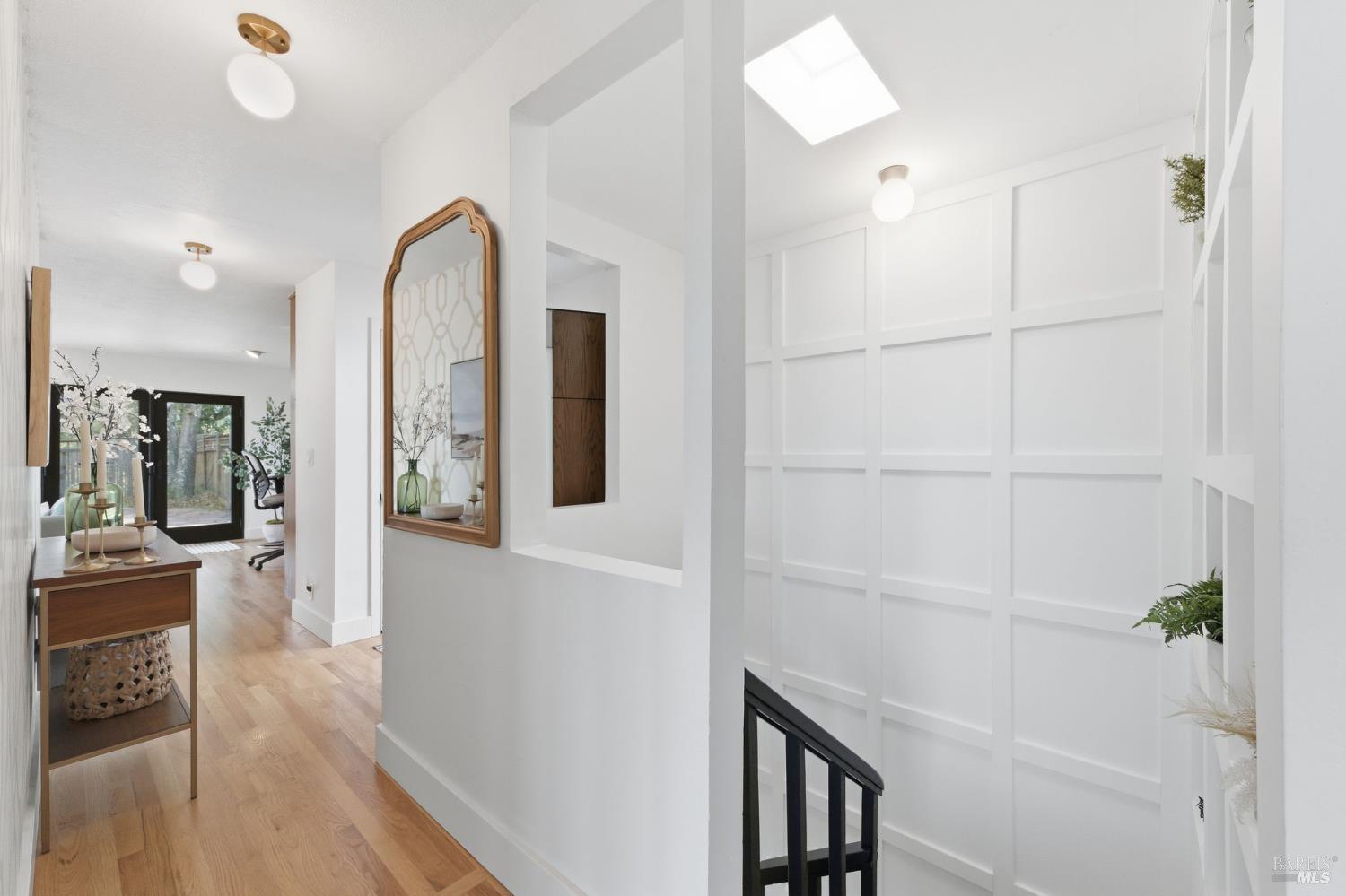 Detail Gallery Image 28 of 42 For 194 Maestro Rd, Novato,  CA 94947 - 4 Beds | 3 Baths