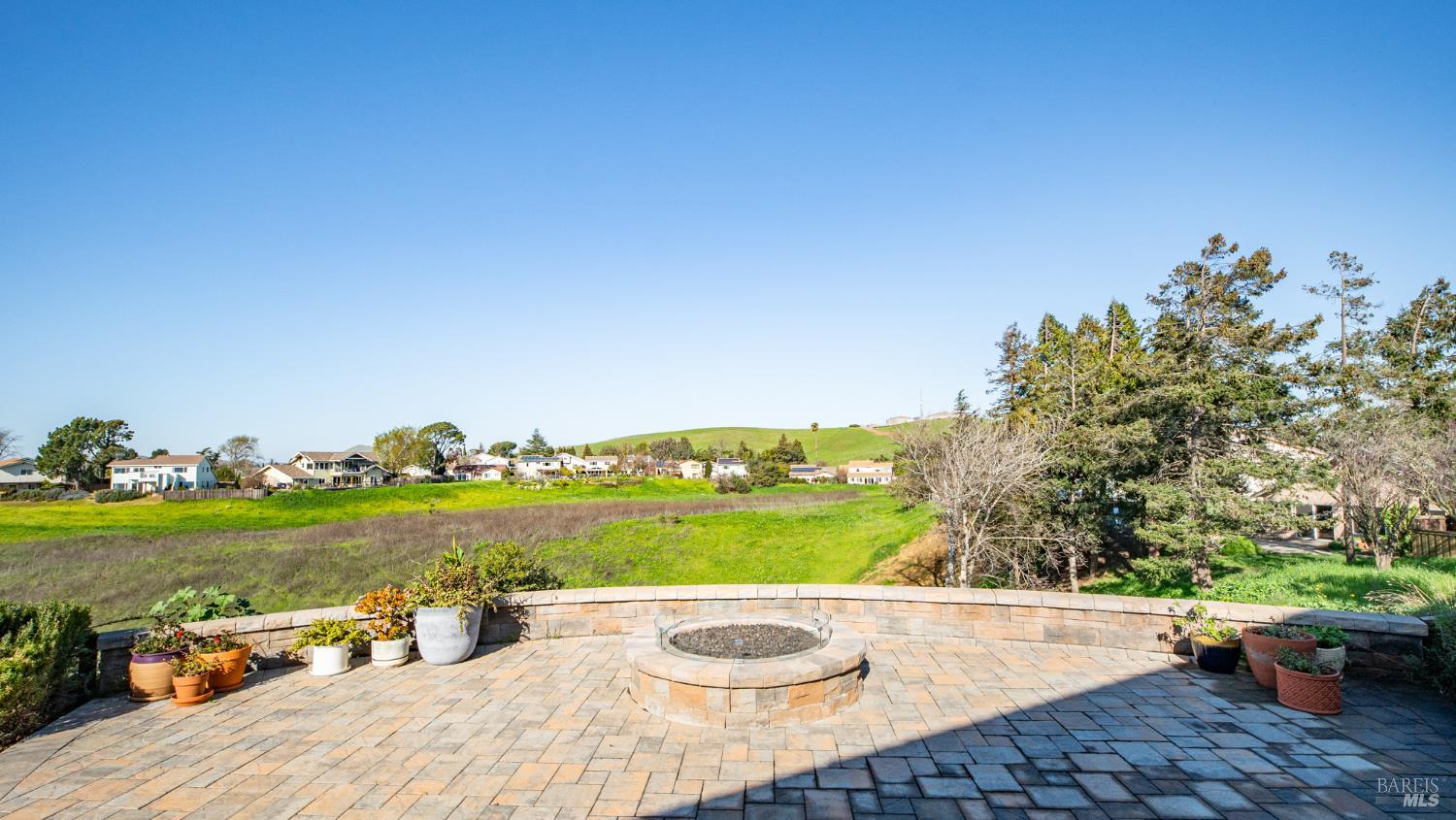 Detail Gallery Image 46 of 56 For 309 Drake Ct, Benicia,  CA 94510 - 3 Beds | 2/1 Baths