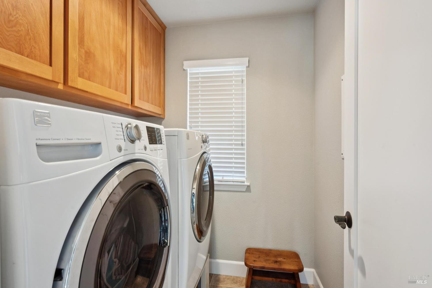 Detail Gallery Image 38 of 76 For 313 Sunrise Dr, Cloverdale,  CA 95425 - 5 Beds | 3/1 Baths