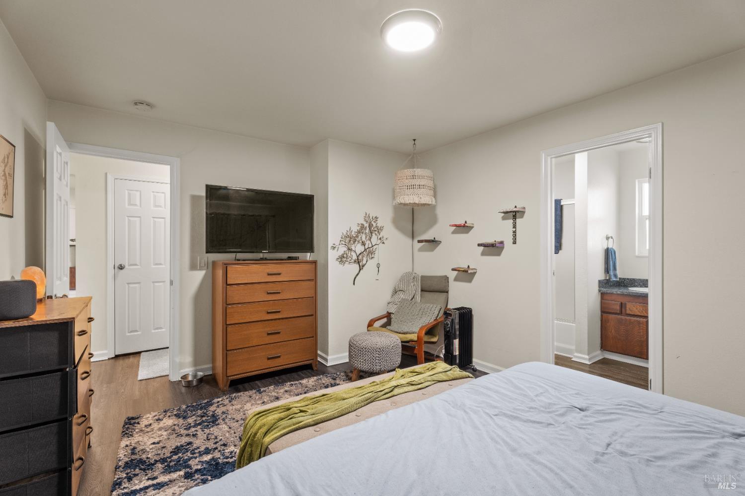 Detail Gallery Image 9 of 18 For 2021 Peacock Dr, Willits,  CA 95490 - 3 Beds | 2 Baths