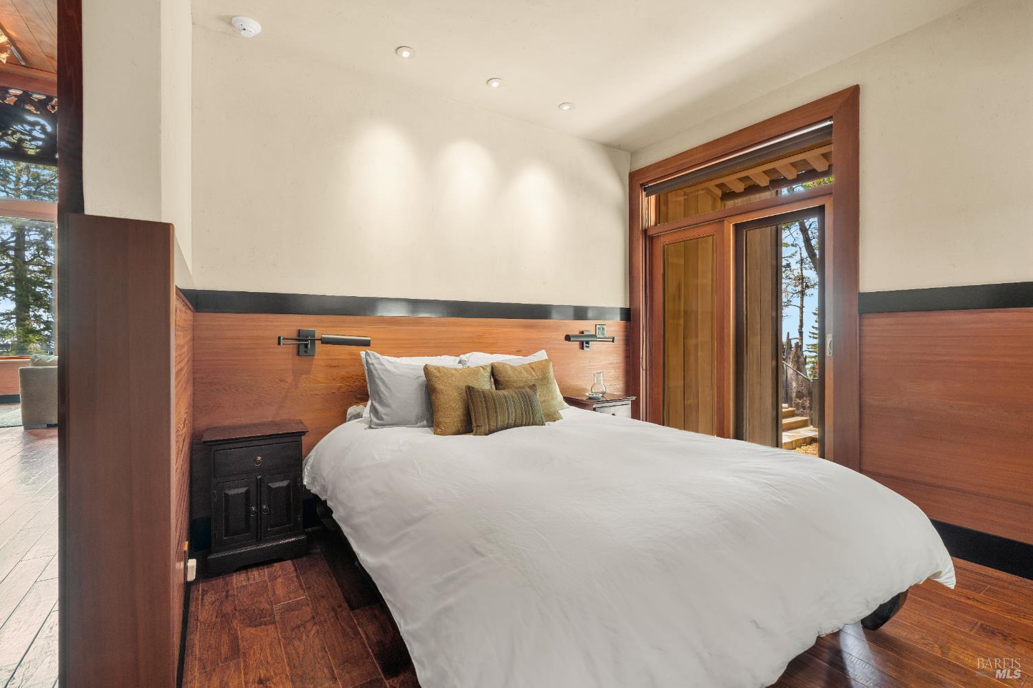 Detail Gallery Image 35 of 66 For 46900 Gypsy Flat Rd, Gualala,  CA 95445 - 2 Beds | 2 Baths