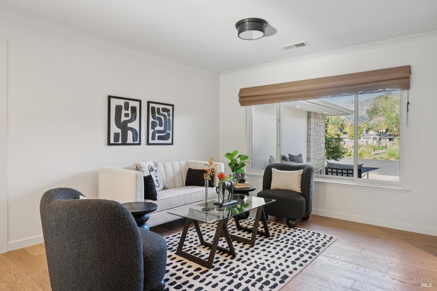 Detail Gallery Image 16 of 72 For 3033 Myrtledale Rd, Calistoga,  CA 94515 - 4 Beds | 4 Baths