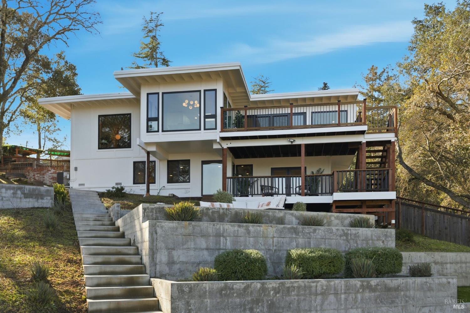 Detail Gallery Image 41 of 42 For 194 Maestro Rd, Novato,  CA 94947 - 4 Beds | 3 Baths