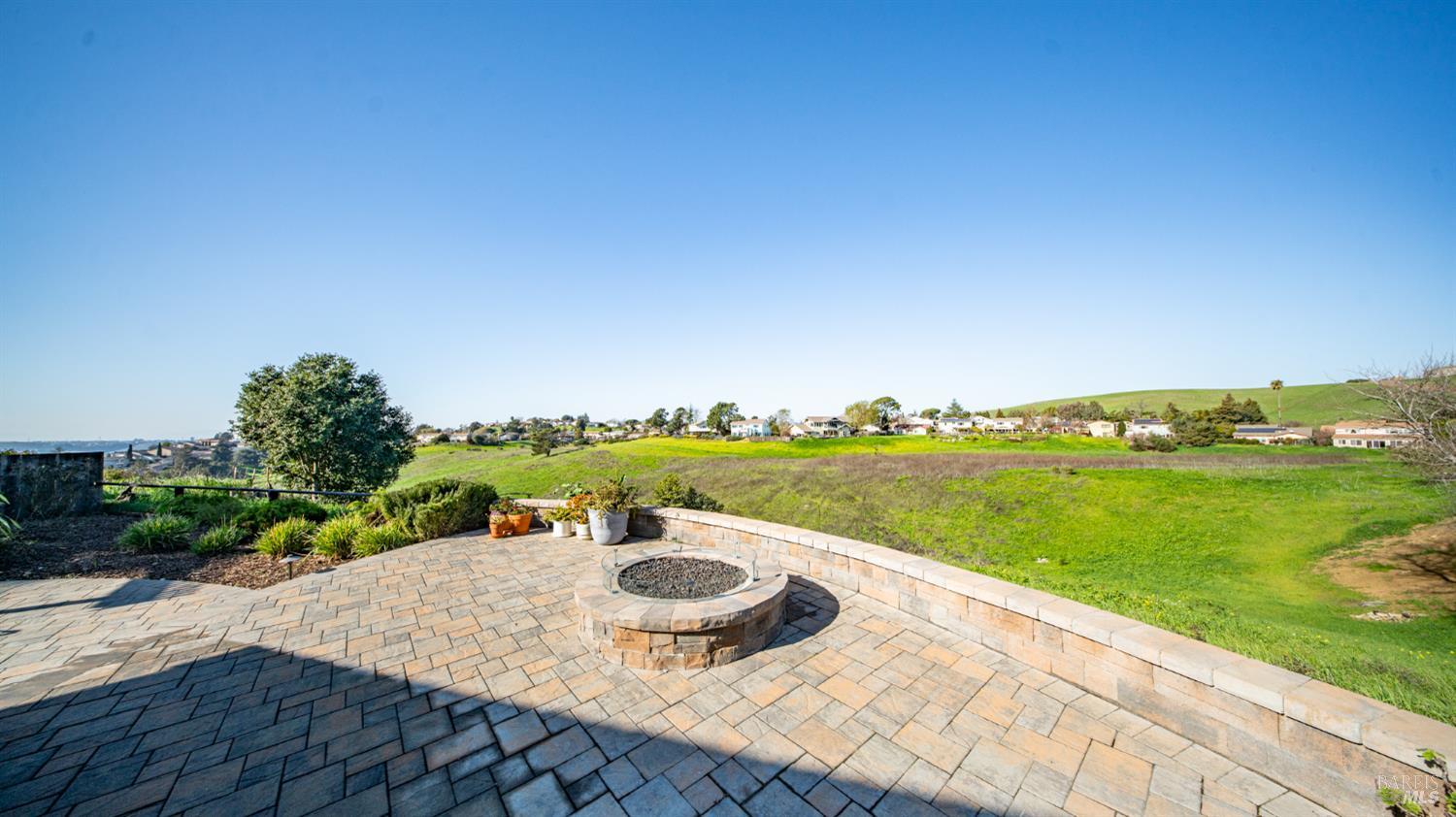 Detail Gallery Image 5 of 56 For 309 Drake Ct, Benicia,  CA 94510 - 3 Beds | 2/1 Baths