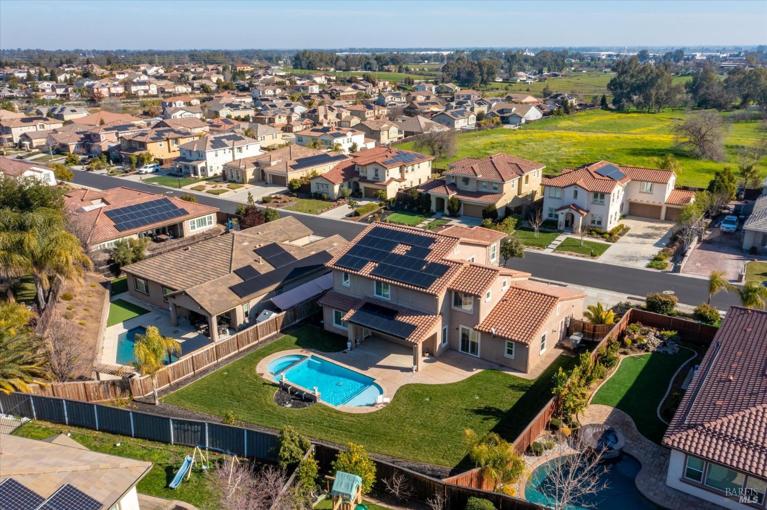 Detail Gallery Image 72 of 73 For 685 Elderberry Loop, Vacaville,  CA 95688 - 5 Beds | 4/1 Baths