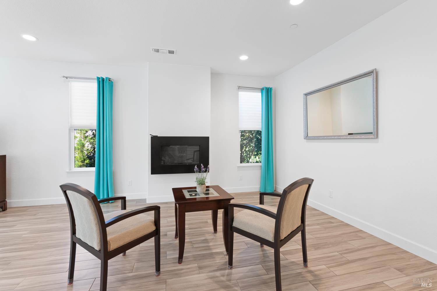 Detail Gallery Image 12 of 29 For 292 Harvest Hills Ln, Rio Vista,  CA 94571 - 2 Beds | 2 Baths