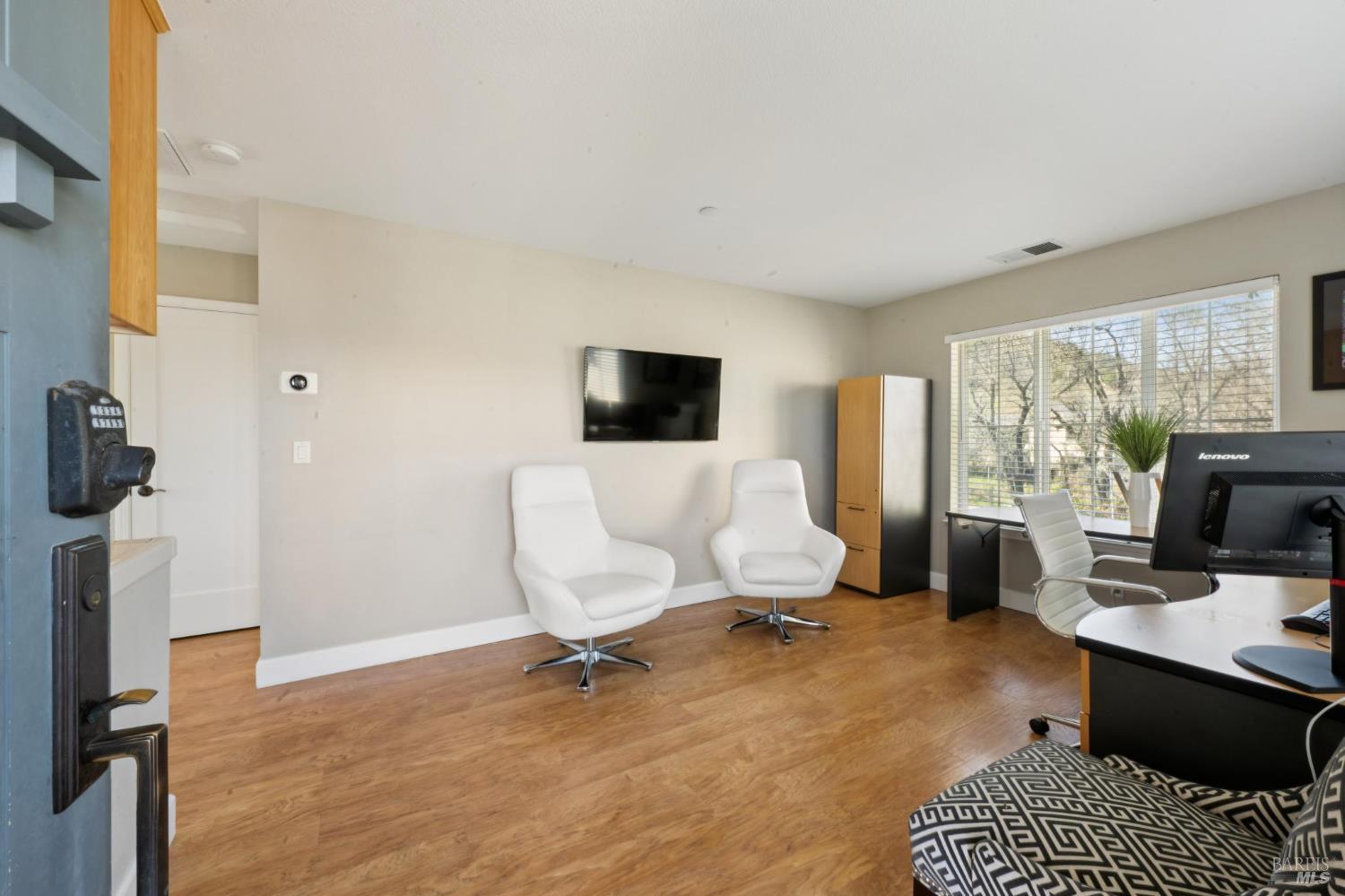 Detail Gallery Image 69 of 76 For 313 Sunrise Dr, Cloverdale,  CA 95425 - 5 Beds | 3/1 Baths