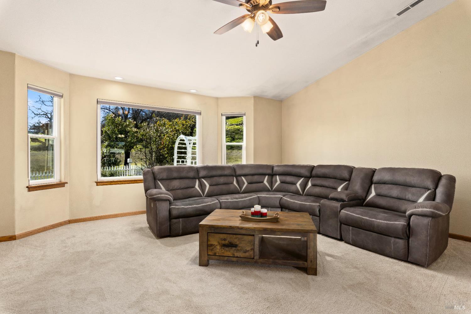 Detail Gallery Image 11 of 50 For 170 Deer Hill Ln, Lakeport,  CA 95453 - 3 Beds | 2 Baths