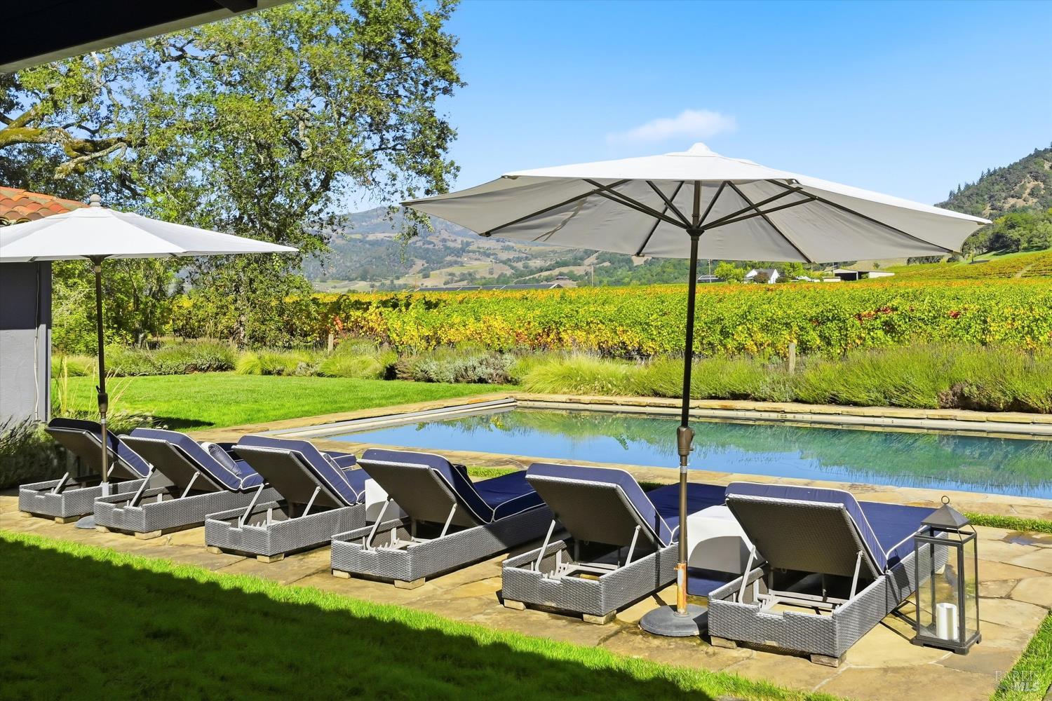 Detail Gallery Image 3 of 52 For 7616 Highway 128 Unkn, Healdsburg,  CA 95448 - 3 Beds | 3 Baths