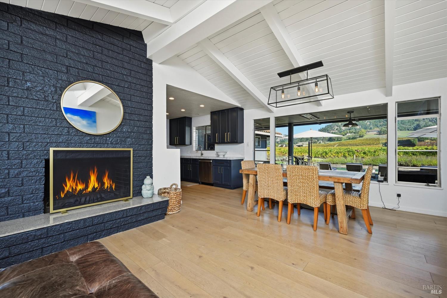 Detail Gallery Image 9 of 52 For 7616 Highway 128 Unkn, Healdsburg,  CA 95448 - 3 Beds | 3 Baths