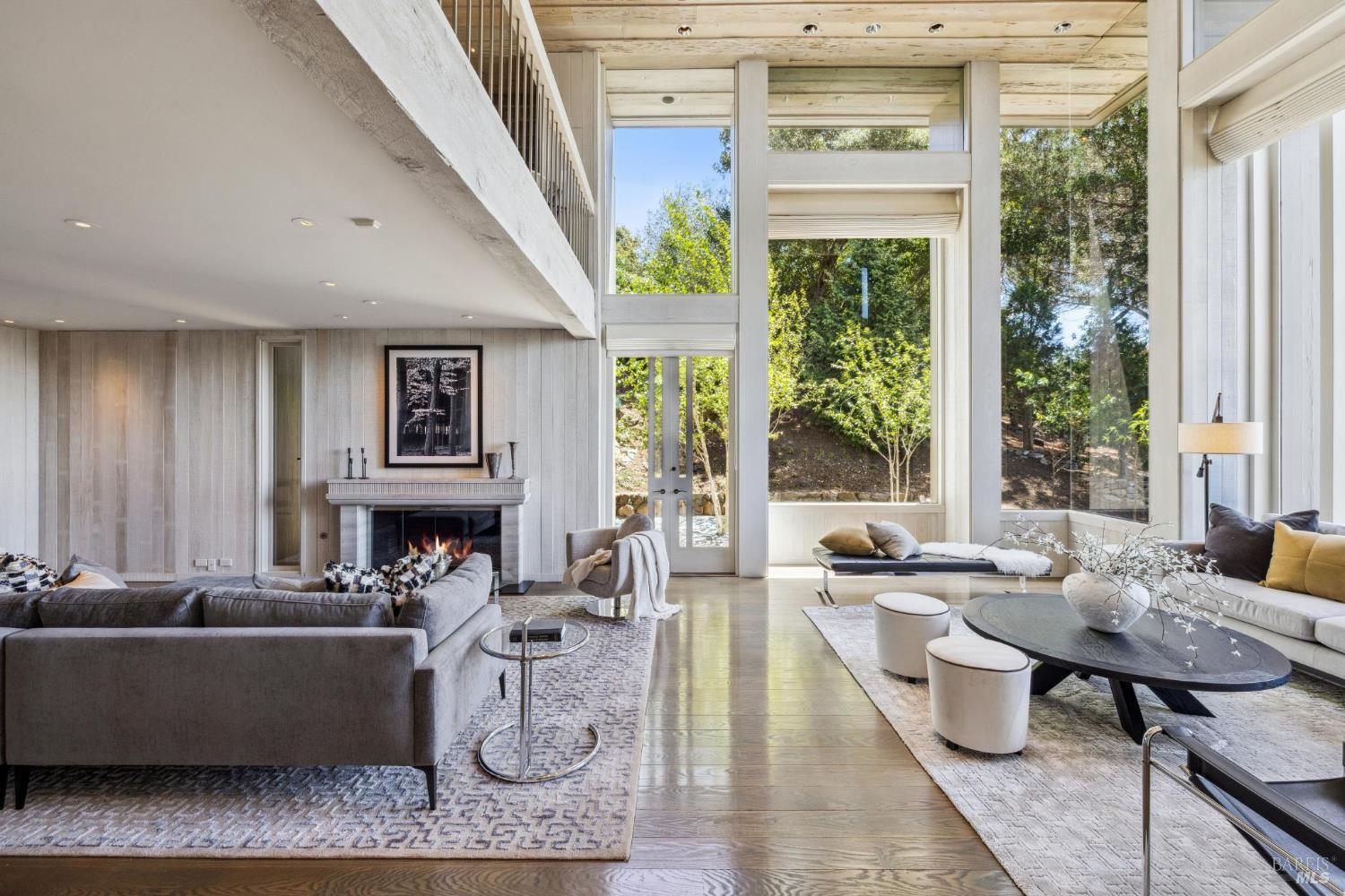 Detail Gallery Image 6 of 99 For 83 Mount Tiburon Rd, Tiburon,  CA 94920 - 6 Beds | 5/1 Baths