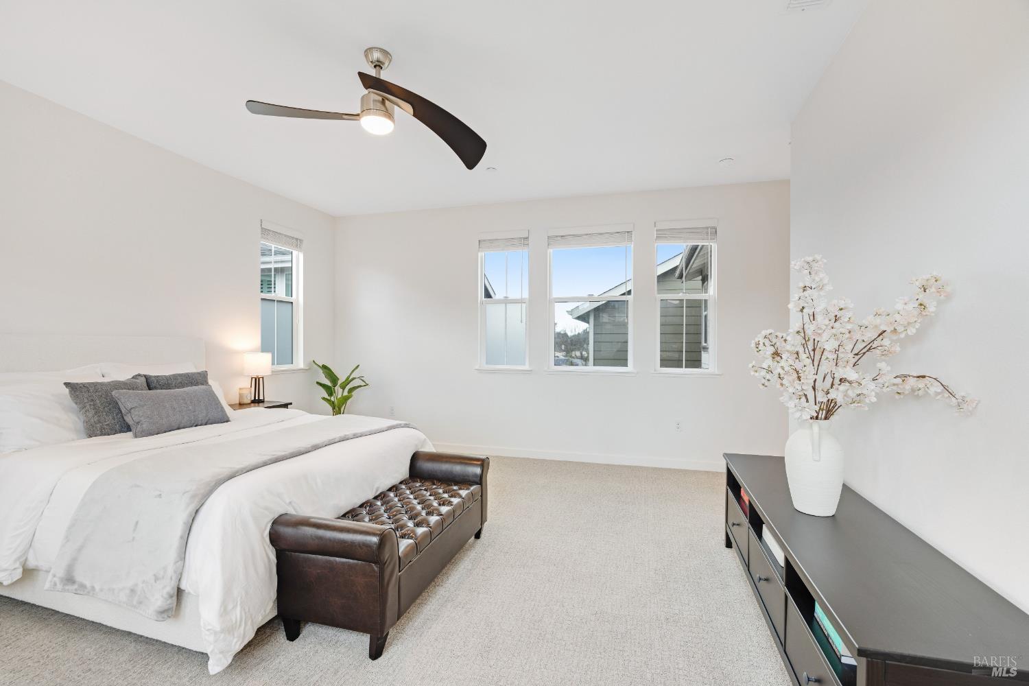 Detail Gallery Image 23 of 44 For 1747 Linden Ln, Santa Rosa,  CA 95404 - 3 Beds | 2/1 Baths