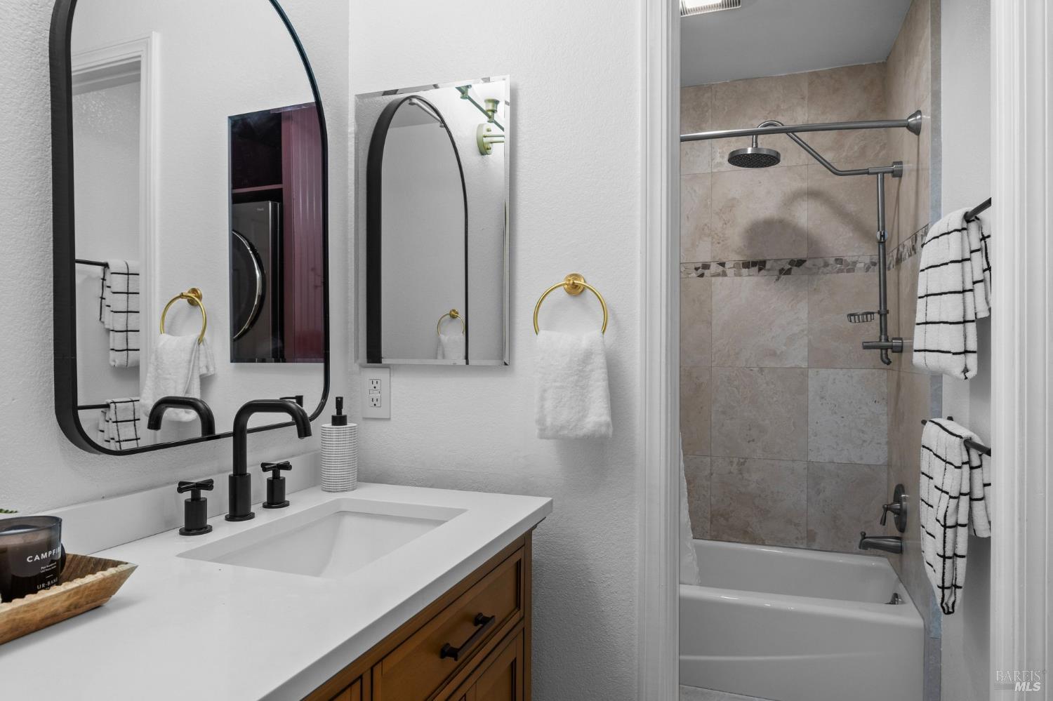 Detail Gallery Image 35 of 54 For 12 Rain Tree Ct, Petaluma,  CA 94952 - 3 Beds | 1/1 Baths