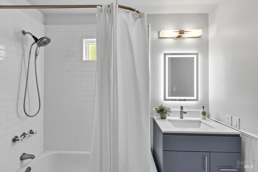 Detail Gallery Image 35 of 61 For 1022 Berry Ln, Napa,  CA 94558 - 4 Beds | 3 Baths