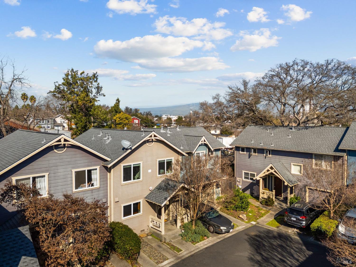 Detail Gallery Image 49 of 54 For 12 Rain Tree Ct, Petaluma,  CA 94952 - 3 Beds | 1/1 Baths
