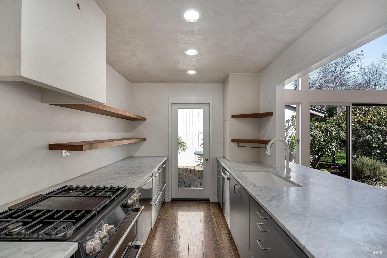 Detail Gallery Image 12 of 73 For 162 Bonnie Brook Dr, Napa,  CA 94558 - 2 Beds | 2 Baths