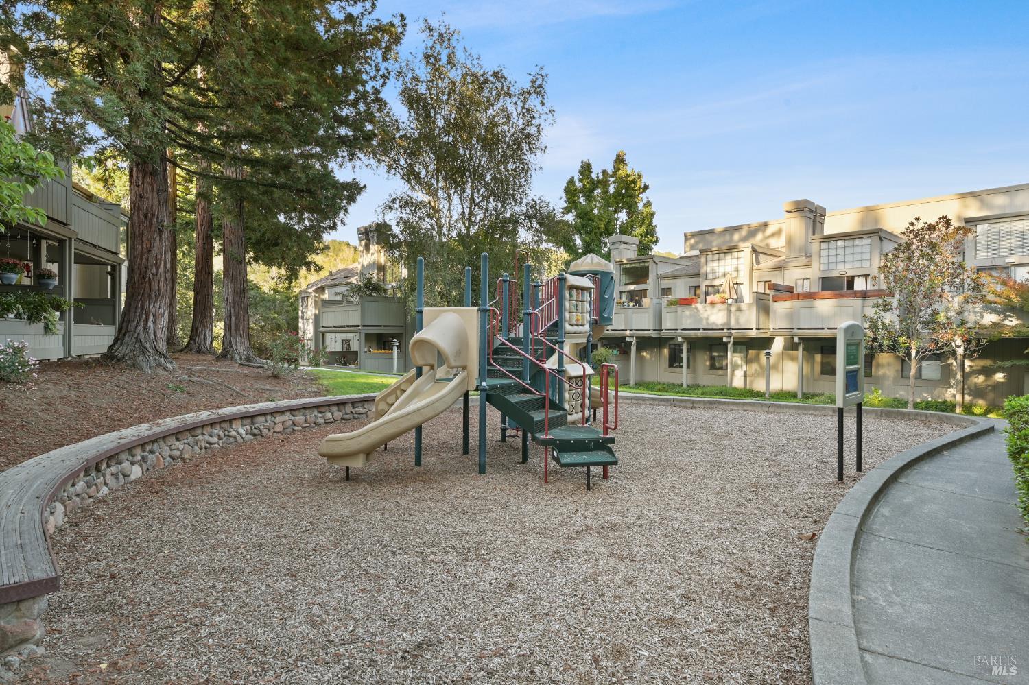 Detail Gallery Image 31 of 31 For 258 Pelican Ln, Novato,  CA 94949 - 2 Beds | 2/1 Baths