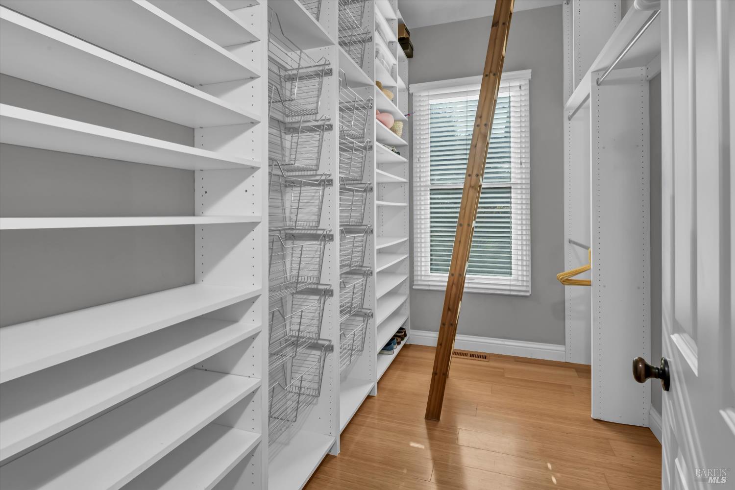 Detail Gallery Image 28 of 43 For 21402 Geyserville Ave, Geyserville,  CA 95441 - 3 Beds | 2 Baths