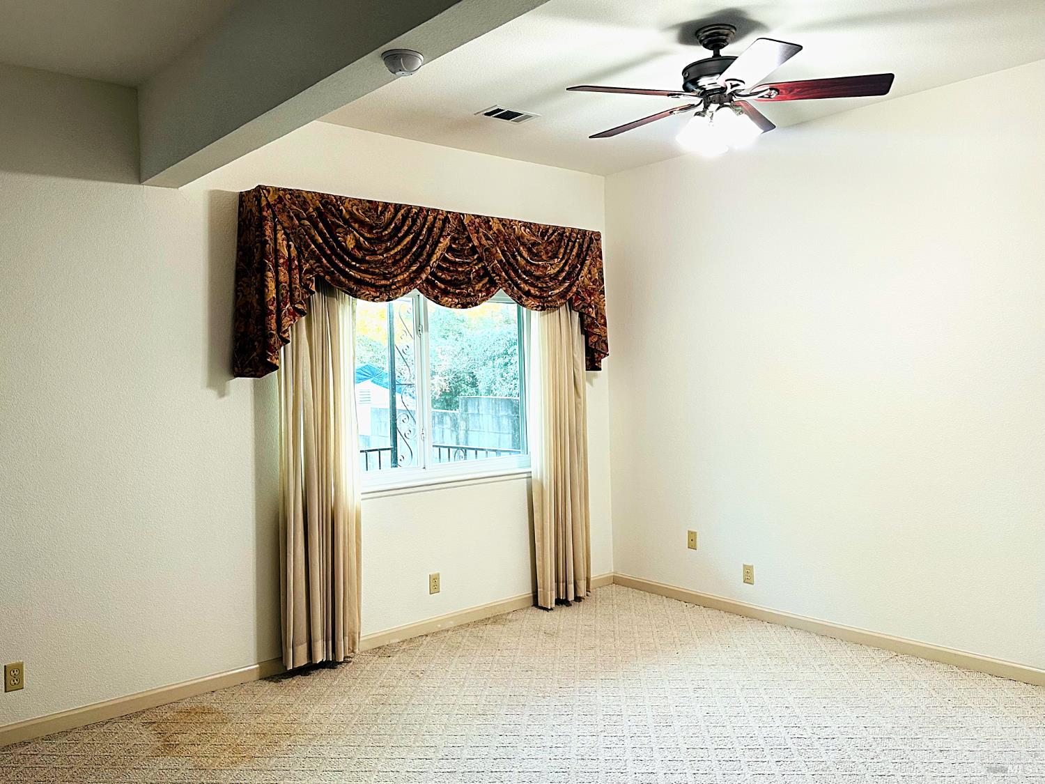 Detail Gallery Image 42 of 54 For 32 Romine Way, Vallejo,  CA 94591 - 5 Beds | 3 Baths