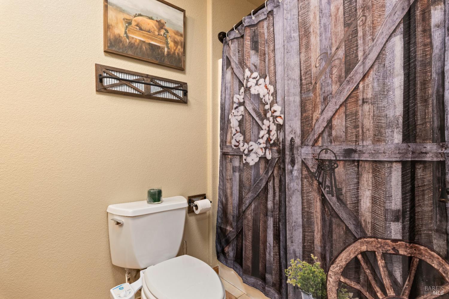 Detail Gallery Image 23 of 50 For 170 Deer Hill Ln, Lakeport,  CA 95453 - 3 Beds | 2 Baths