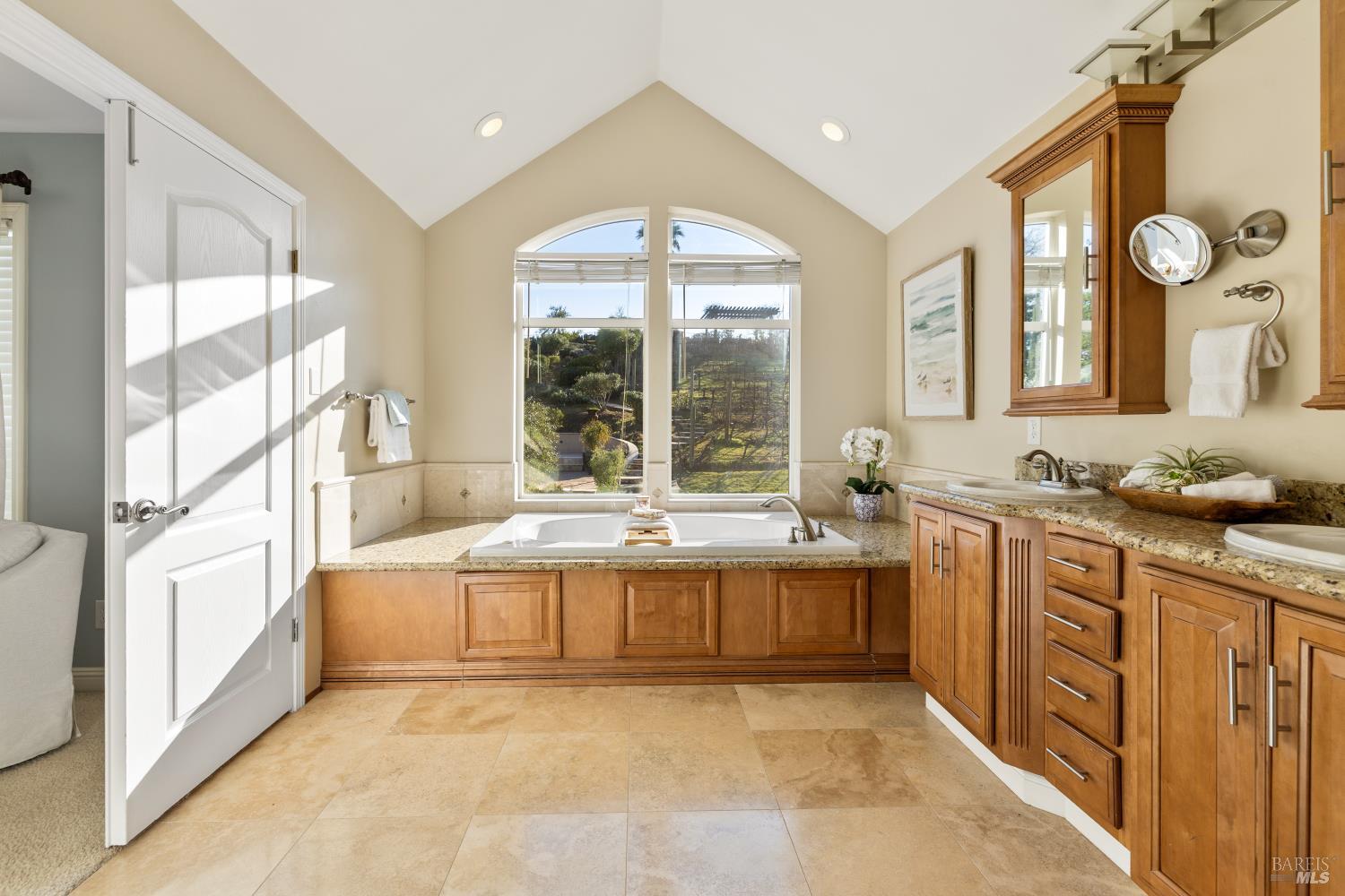 Detail Gallery Image 50 of 91 For 240 Hidden Valley Ln, Vacaville,  CA 95688 - 6 Beds | 3 Baths