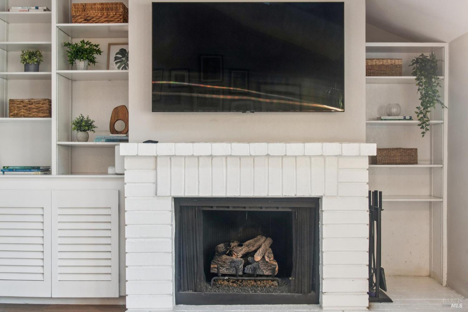 Detail Gallery Image 8 of 52 For 72 Flicker Dr, Novato,  CA 94949 - 2 Beds | 3/1 Baths