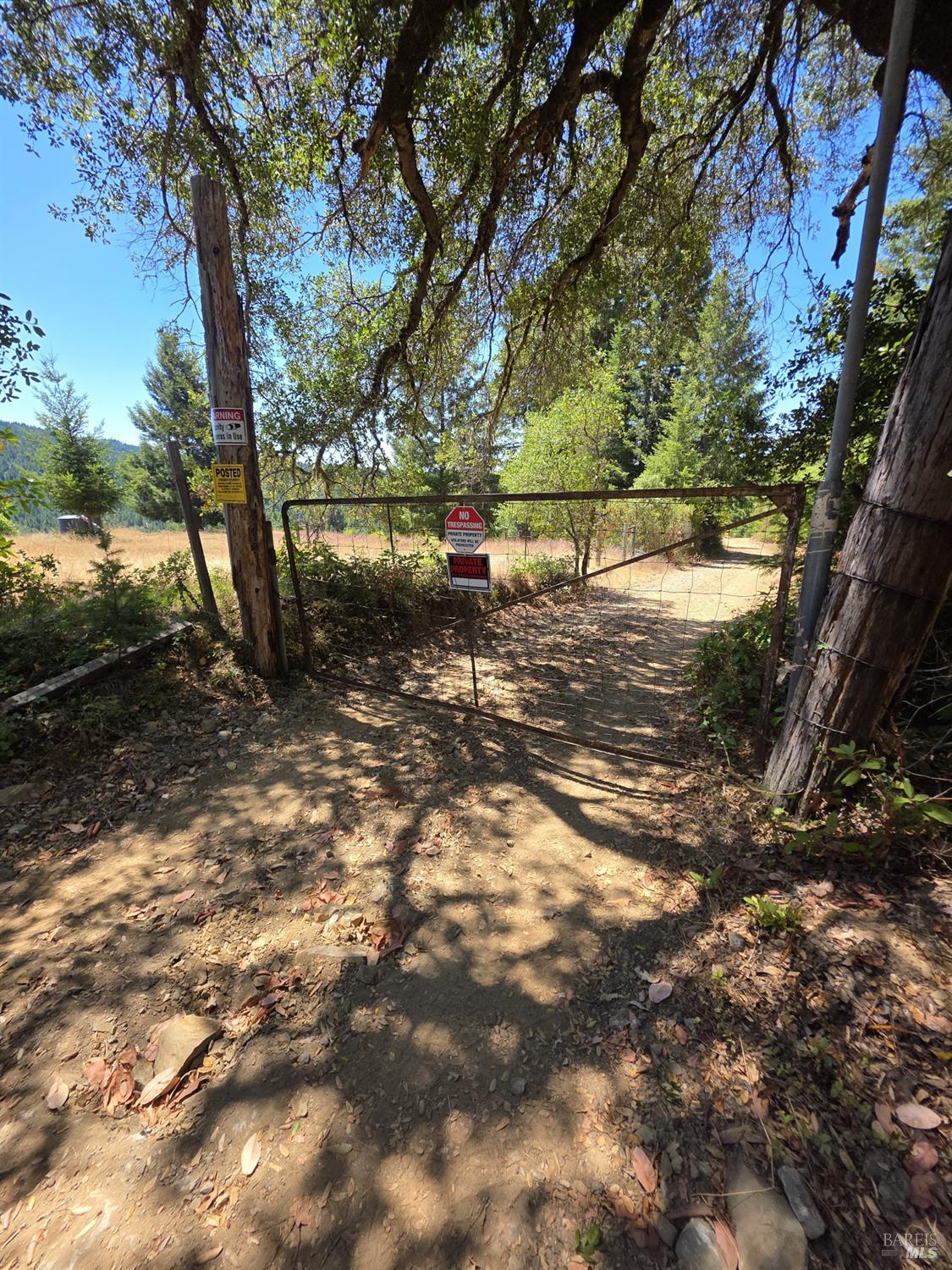 Detail Gallery Image 20 of 45 For 13333 Low Gap Rd, Ukiah,  CA 95482 - 5 Beds | 2/1 Baths