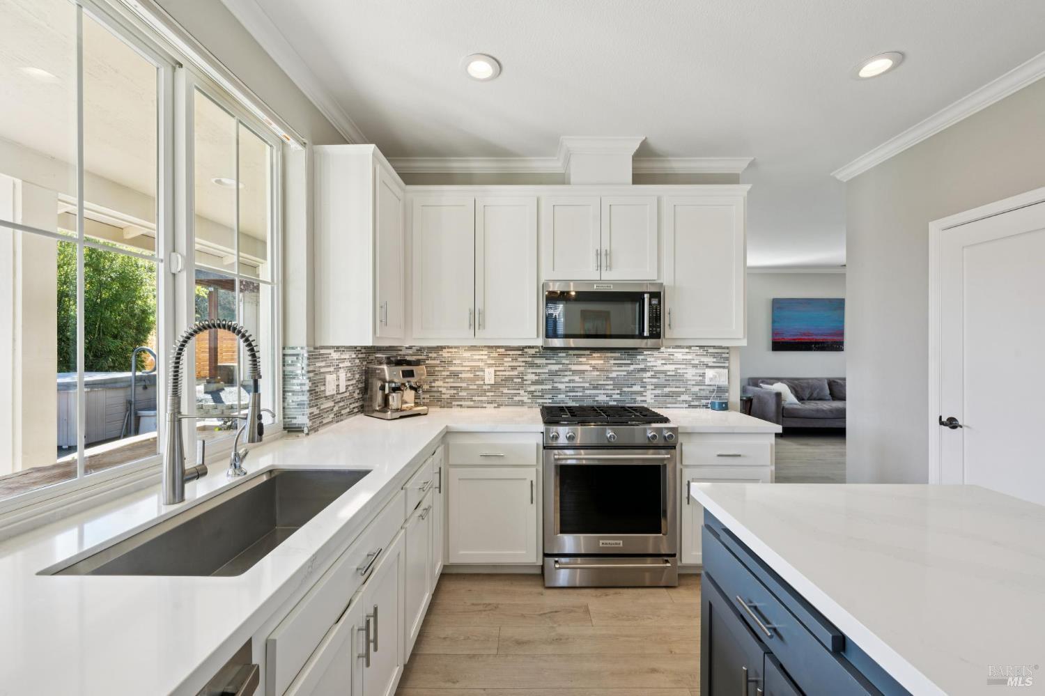 Detail Gallery Image 26 of 76 For 313 Sunrise Dr, Cloverdale,  CA 95425 - 5 Beds | 3/1 Baths