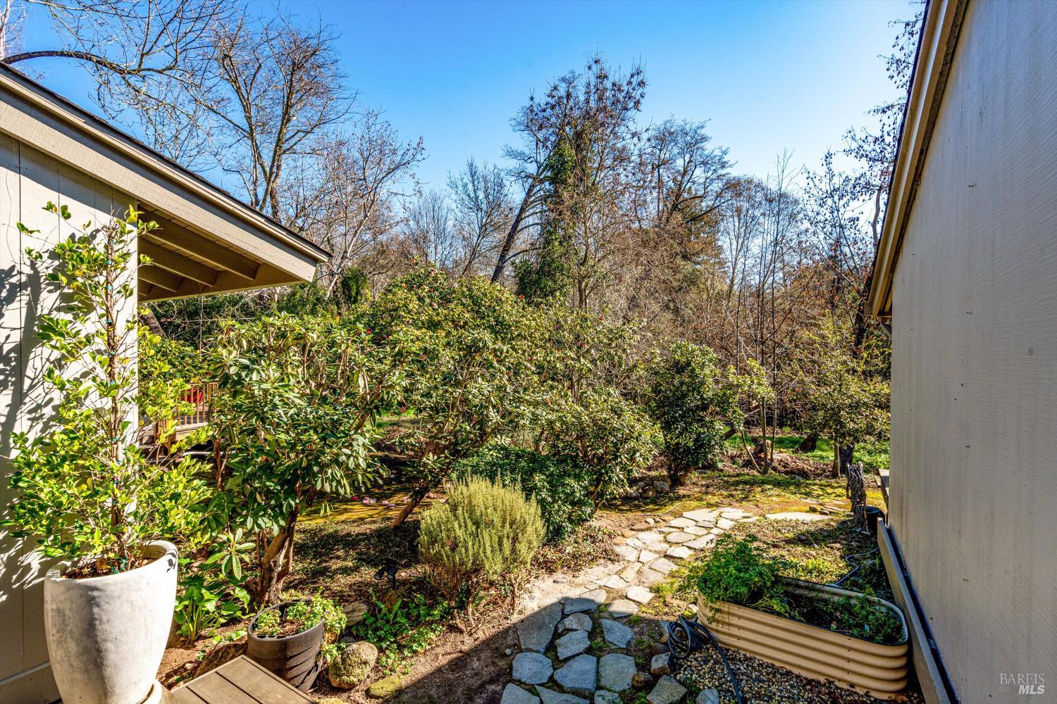 Detail Gallery Image 50 of 73 For 162 Bonnie Brook Dr, Napa,  CA 94558 - 2 Beds | 2 Baths