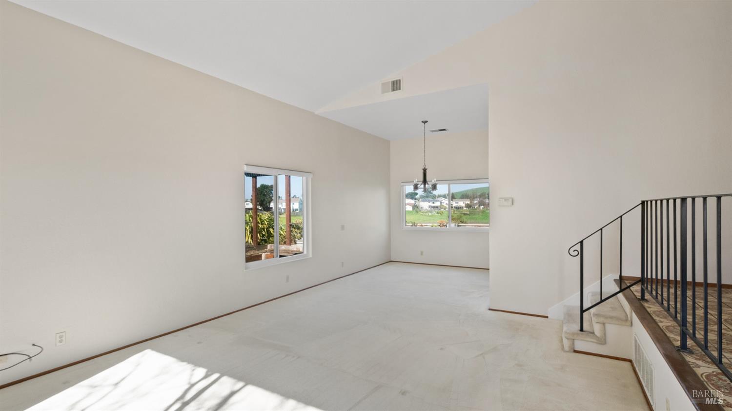 Detail Gallery Image 12 of 56 For 309 Drake Ct, Benicia,  CA 94510 - 3 Beds | 2/1 Baths