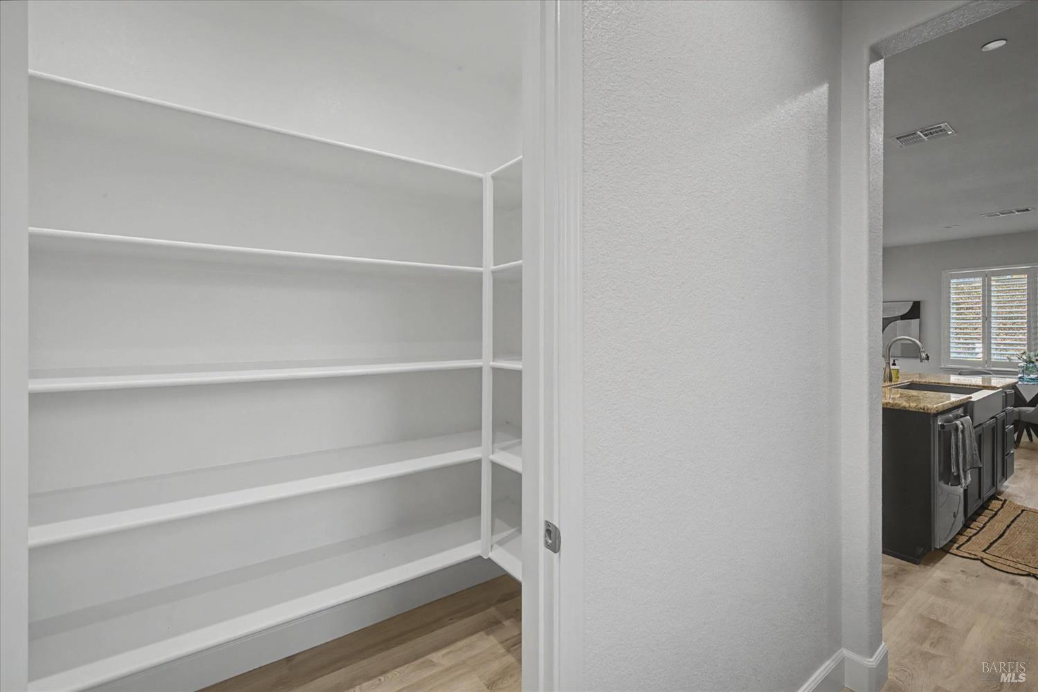 Detail Gallery Image 40 of 73 For 685 Elderberry Loop, Vacaville,  CA 95688 - 5 Beds | 4/1 Baths