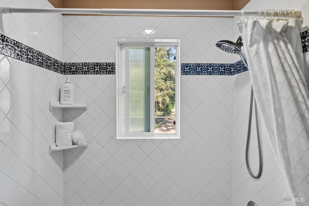 Detail Gallery Image 39 of 61 For 1022 Berry Ln, Napa,  CA 94558 - 4 Beds | 3 Baths