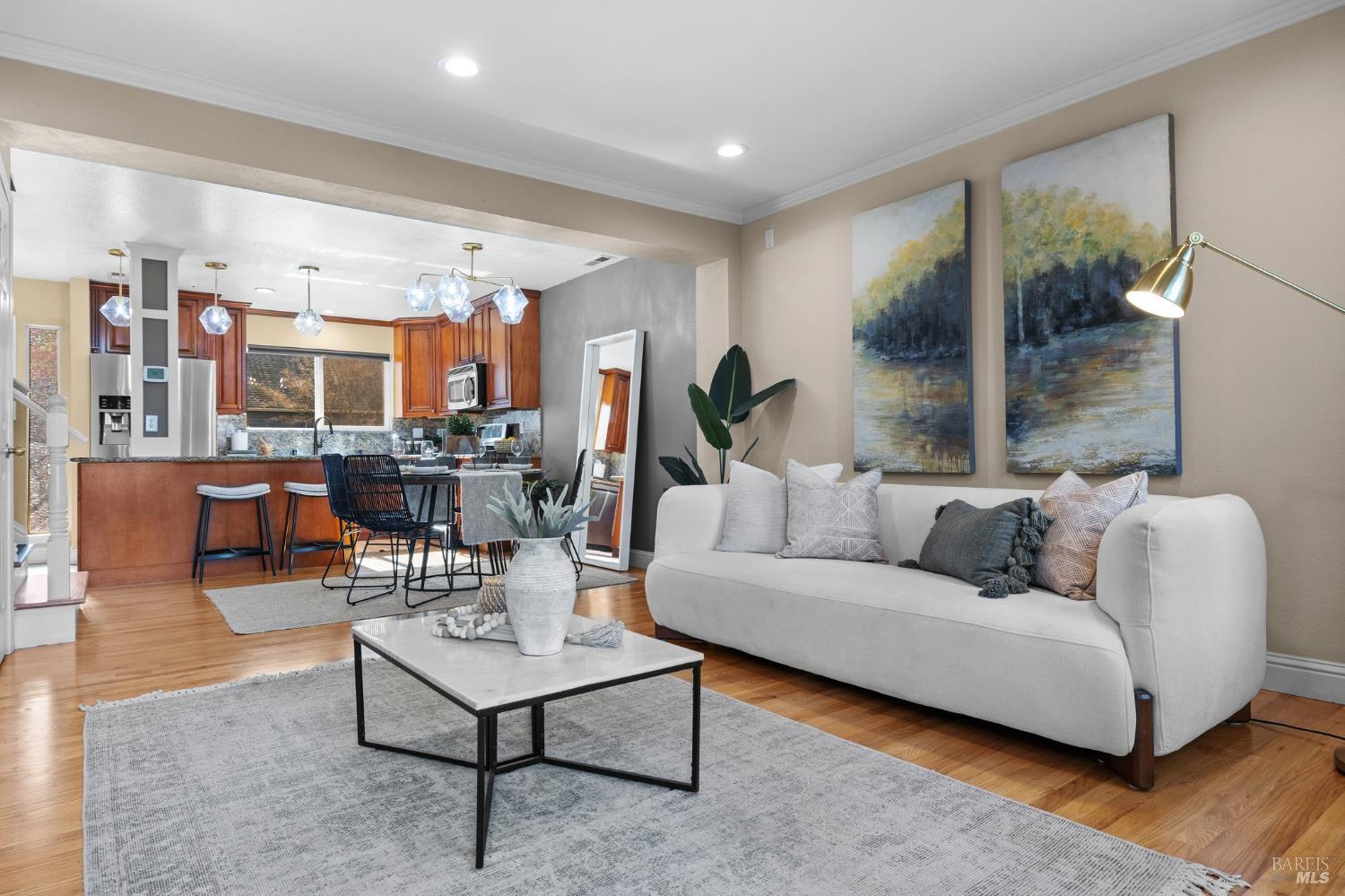 Detail Gallery Image 16 of 54 For 12 Rain Tree Ct, Petaluma,  CA 94952 - 3 Beds | 1/1 Baths