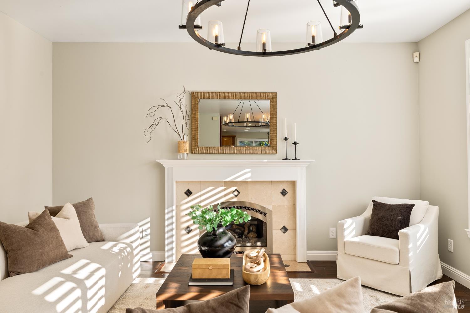 Detail Gallery Image 35 of 91 For 240 Hidden Valley Ln, Vacaville,  CA 95688 - 6 Beds | 3 Baths