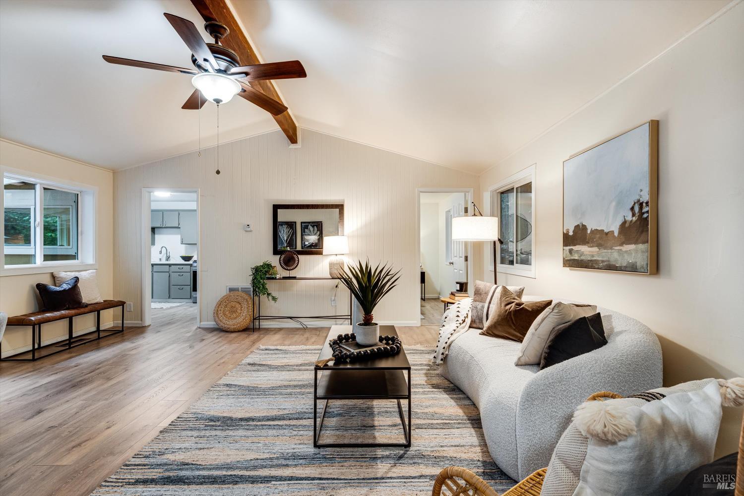 Detail Gallery Image 10 of 37 For 15300 Canyon 3 Rd, Rio Nido,  CA 95471 - 2 Beds | 1 Baths