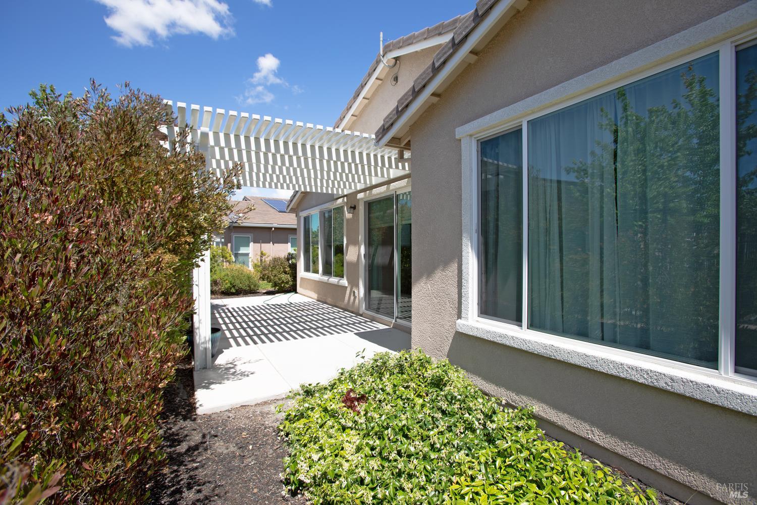 Detail Gallery Image 9 of 29 For 292 Harvest Hills Ln, Rio Vista,  CA 94571 - 2 Beds | 2 Baths