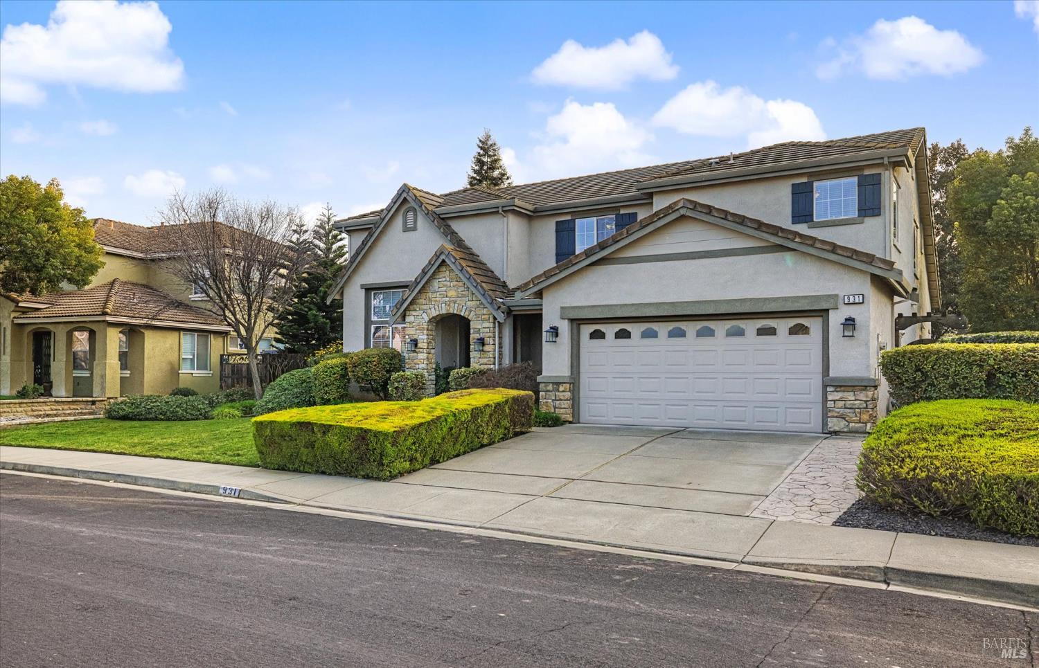 Detail Gallery Image 2 of 65 For 931 Zephyr Ln, Vacaville,  CA 95687 - 4 Beds | 2/1 Baths