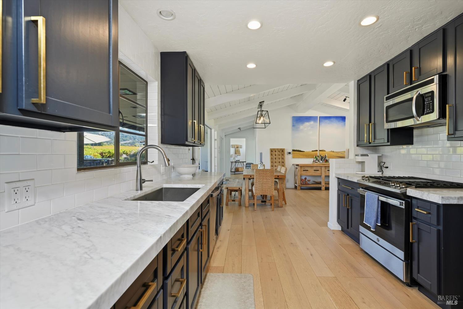 Detail Gallery Image 15 of 52 For 7616 Highway 128 Unkn, Healdsburg,  CA 95448 - 3 Beds | 3 Baths