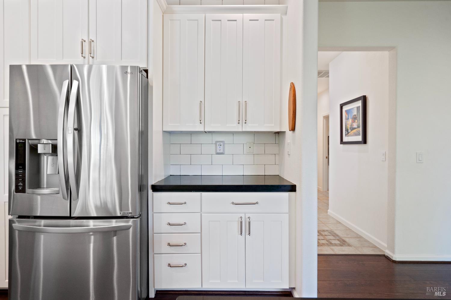 Detail Gallery Image 10 of 56 For 120 Eichten Ln, Penngrove,  CA 94951 - 4 Beds | 2/1 Baths