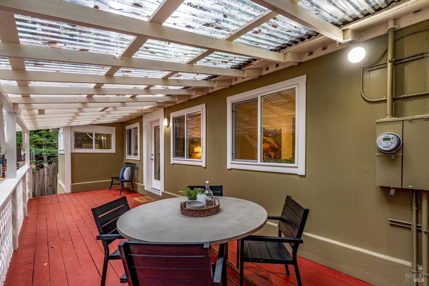 Detail Gallery Image 25 of 37 For 15300 Canyon 3 Rd, Rio Nido,  CA 95471 - 2 Beds | 1 Baths