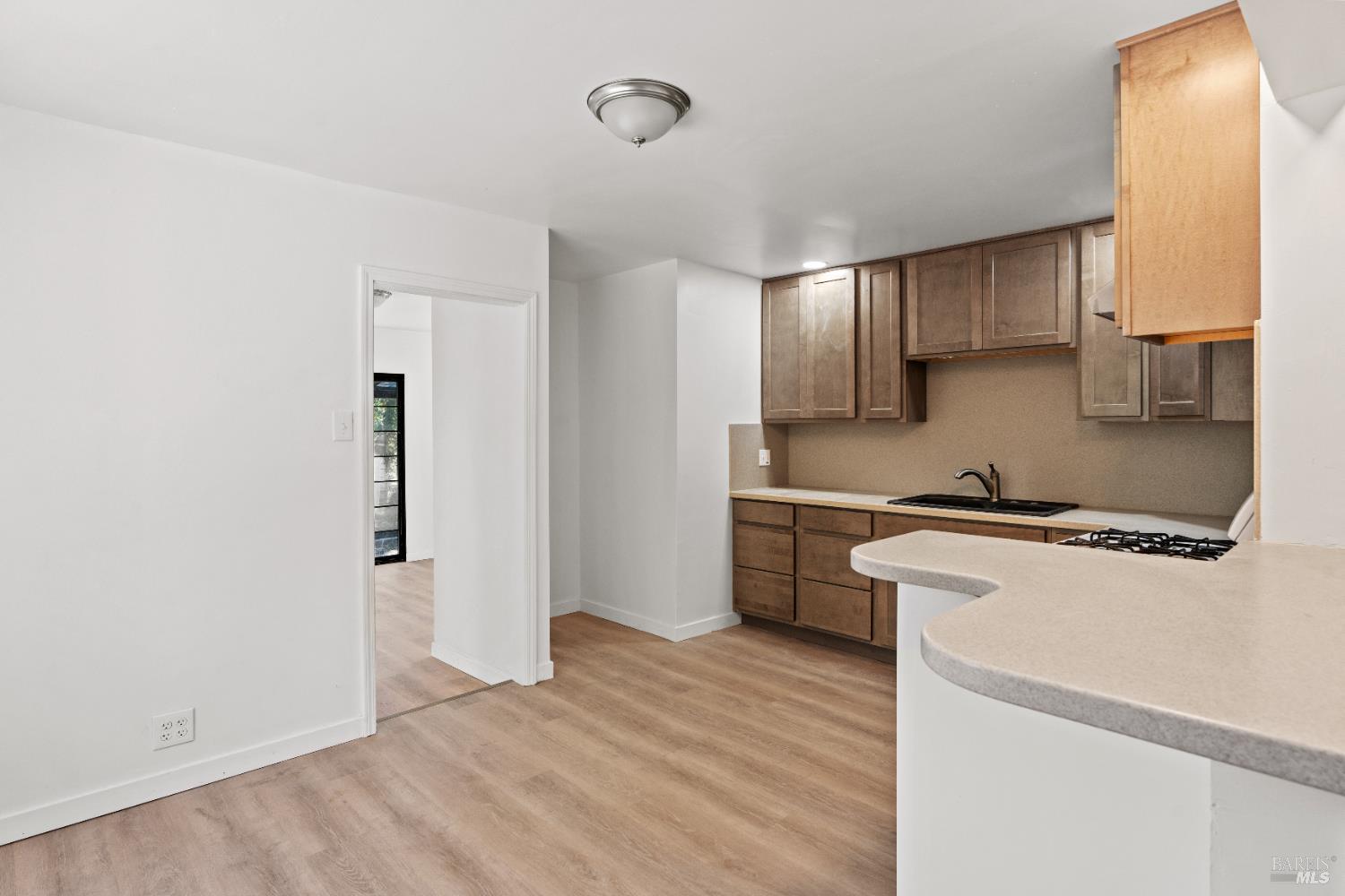 Detail Gallery Image 7 of 20 For 2025 Valley Rd, Willits,  CA 95490 - 2 Beds | 2 Baths