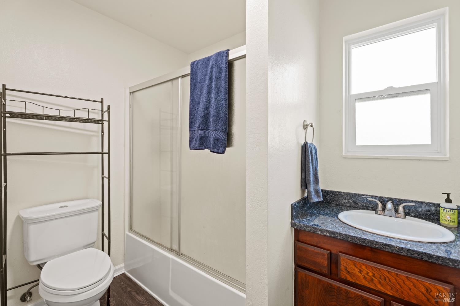 Detail Gallery Image 11 of 18 For 2021 Peacock Dr, Willits,  CA 95490 - 3 Beds | 2 Baths