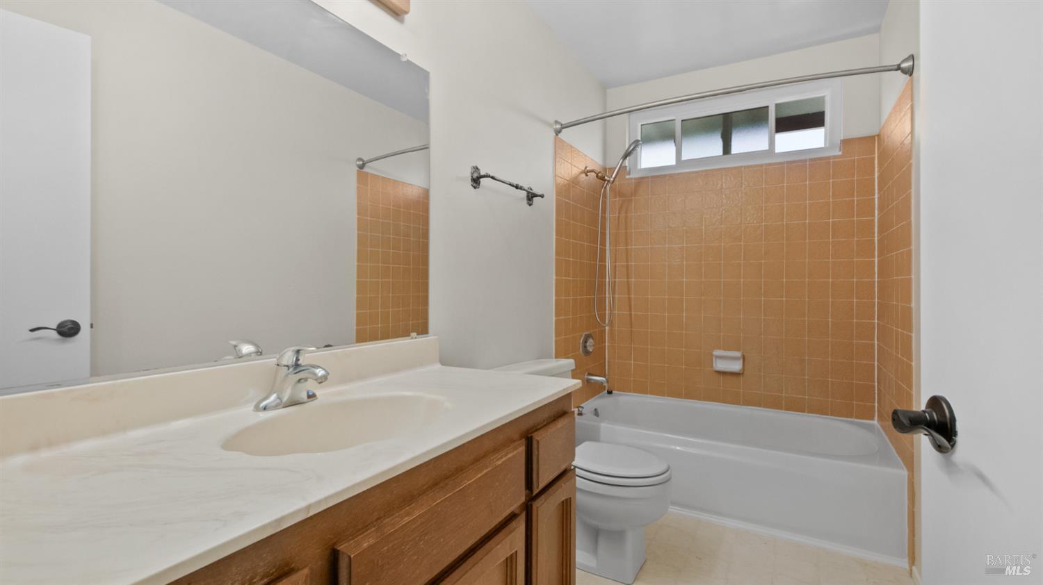 Detail Gallery Image 36 of 56 For 309 Drake Ct, Benicia,  CA 94510 - 3 Beds | 2/1 Baths