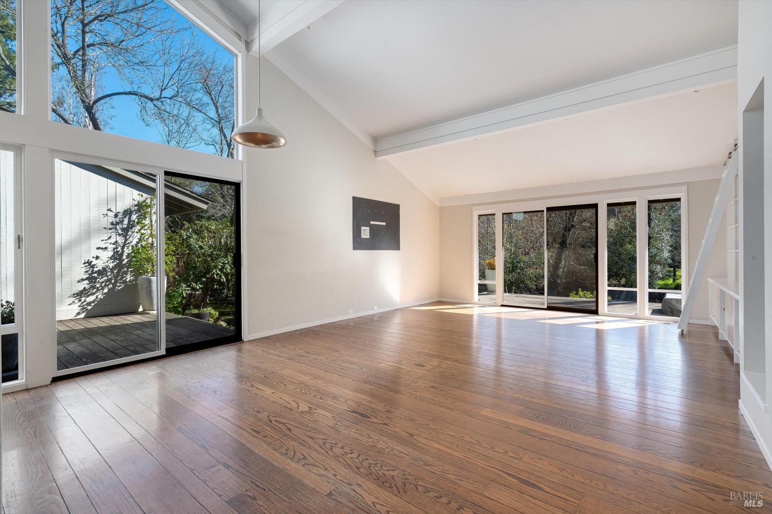 Detail Gallery Image 17 of 73 For 162 Bonnie Brook Dr, Napa,  CA 94558 - 2 Beds | 2 Baths