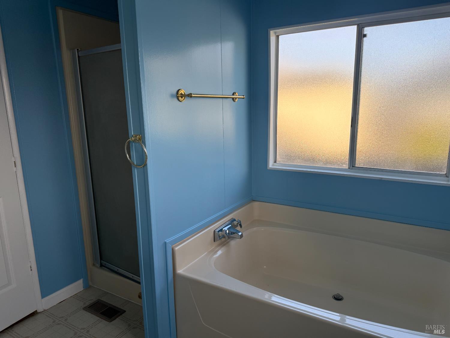 Detail Gallery Image 11 of 11 For 5300 Rexford Way, Santa Rosa,  CA 95403 - 3 Beds | 2 Baths