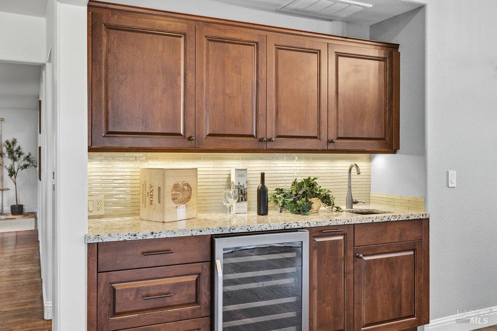 Detail Gallery Image 32 of 61 For 1022 Berry Ln, Napa,  CA 94558 - 4 Beds | 3 Baths