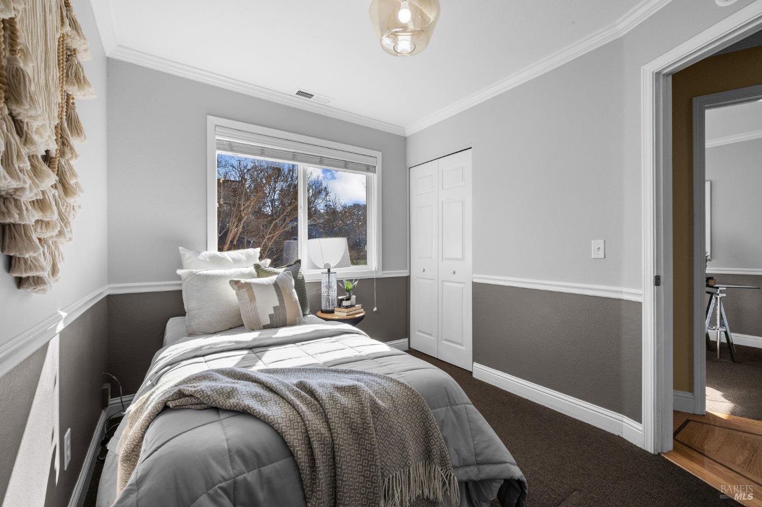 Detail Gallery Image 39 of 54 For 12 Rain Tree Ct, Petaluma,  CA 94952 - 3 Beds | 1/1 Baths